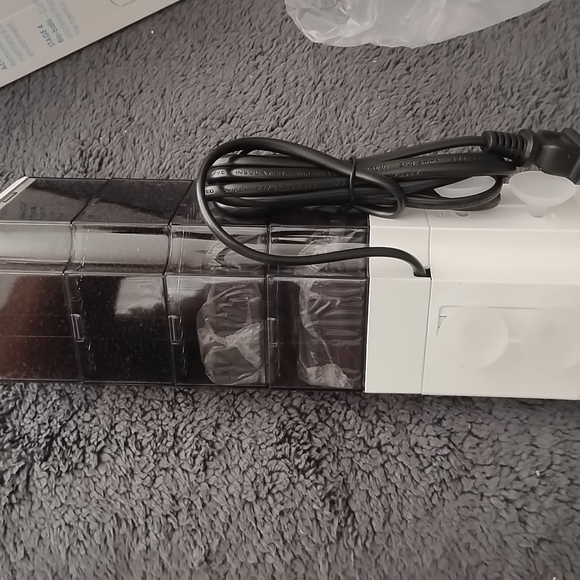 Vcraze Efficient Black and White Reptile Tank Filter - Picture 7 of 8